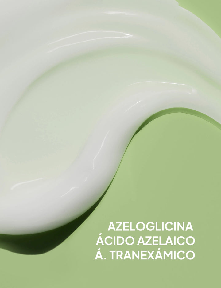 Gel anti rojeces ligero con ácido azelaico y tranexámico para calmar la piel.
